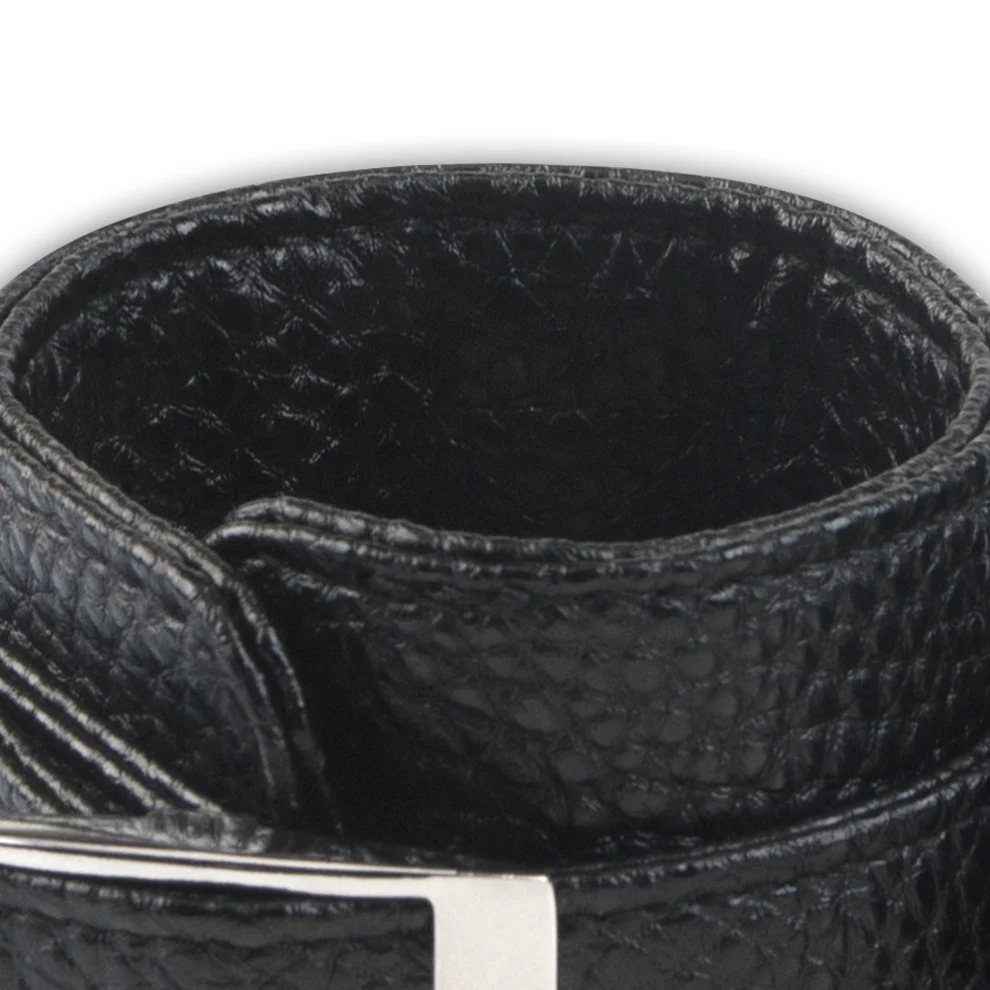 Unisex Faux Leather BDSM Cuffs Set with Lock and Chain - Image 6